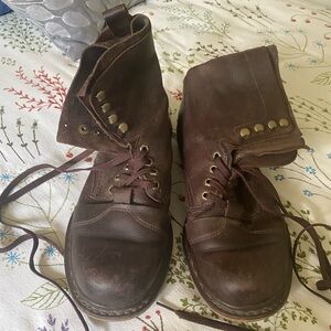 Vintage Doc Martens pier boots